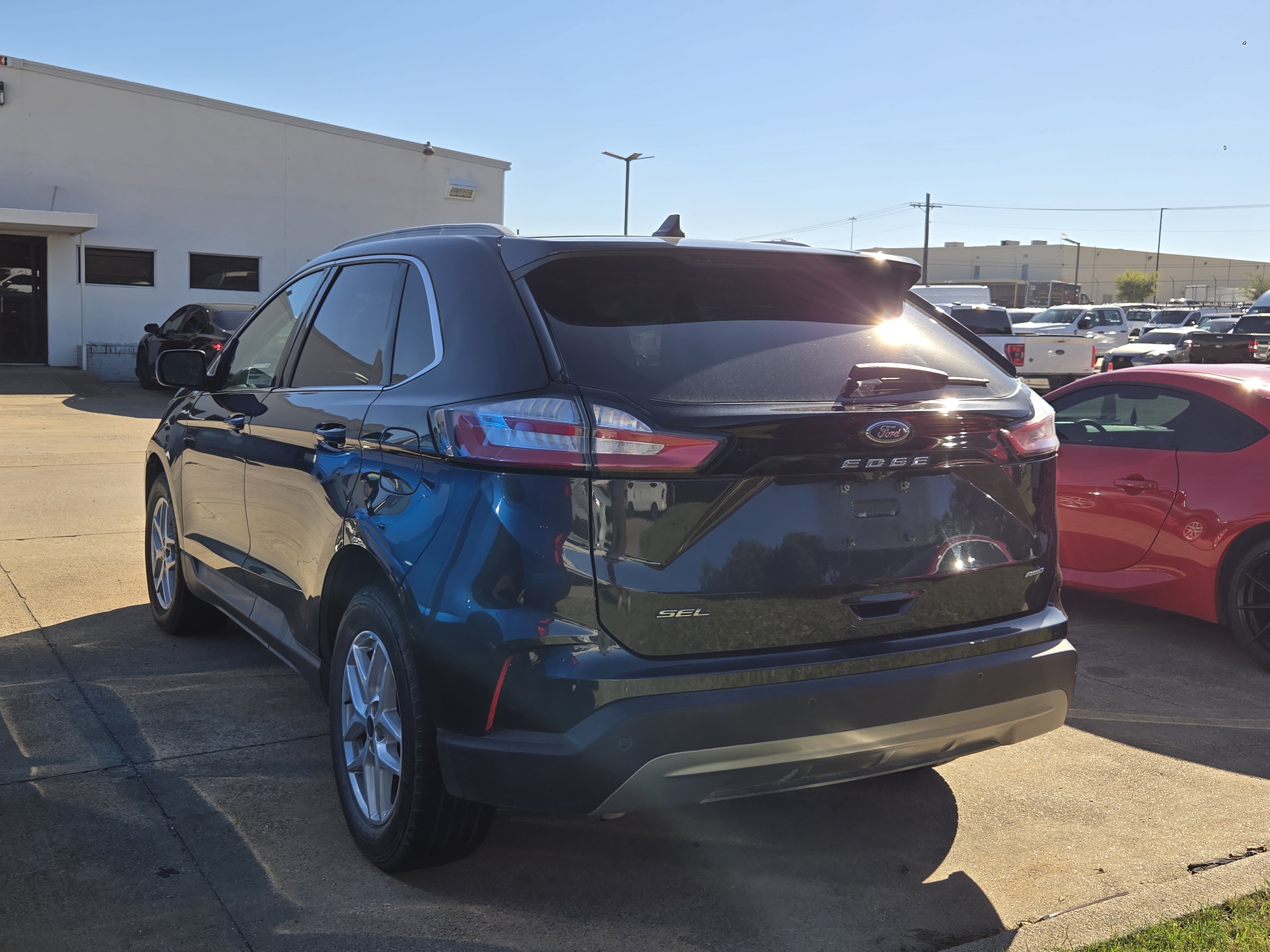 Certified 2022 Ford Edge SEL w/ Convenience Package AWD/4WD image 6