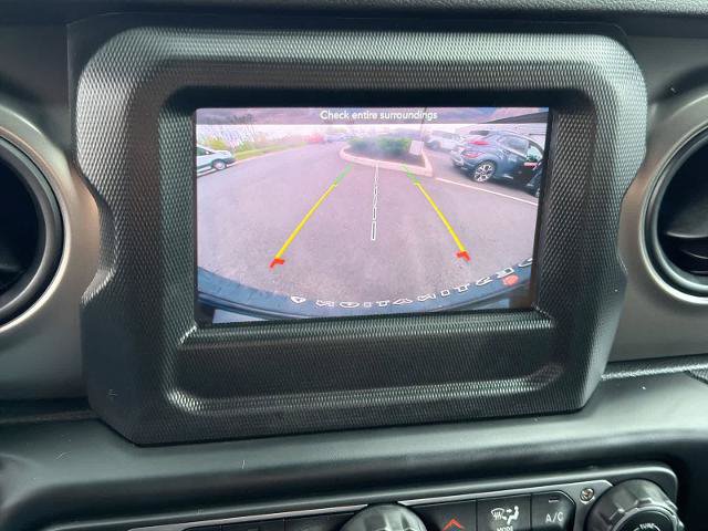 Used 2022 Jeep Wrangler Sport AWD/4WD image 29