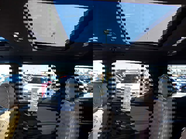 Used 2022 Chevrolet Traverse Premier image 13