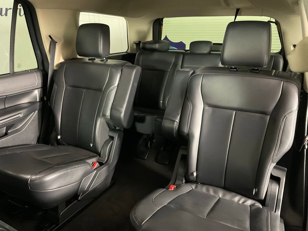 Certified 2023 Ford Expedition XLT image 16