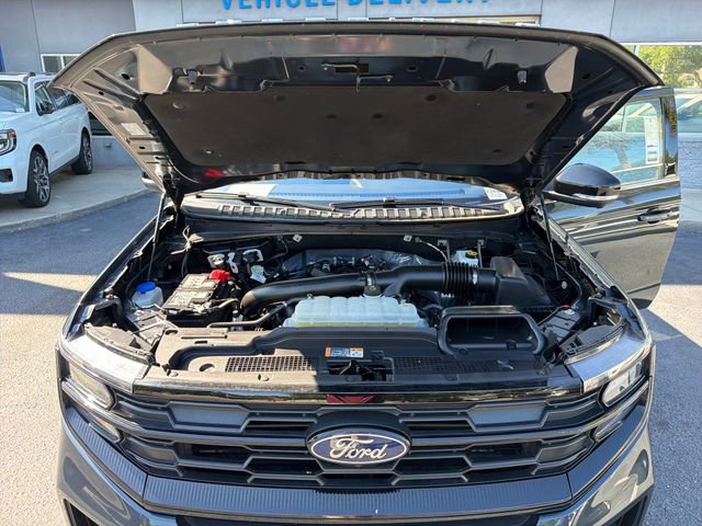 Certified 2025 Ford Expedition Active RWD image 25