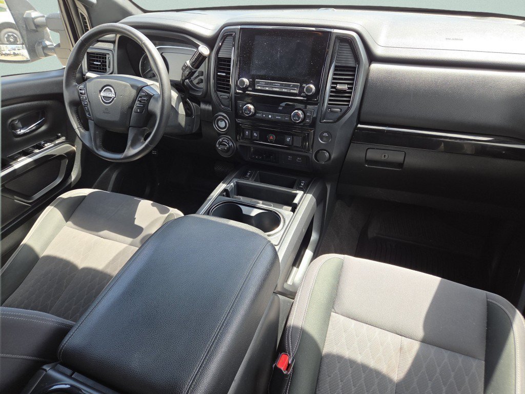 Used 2023 Nissan Titan SV w/ SV Convenience Package AWD/4WD image 31