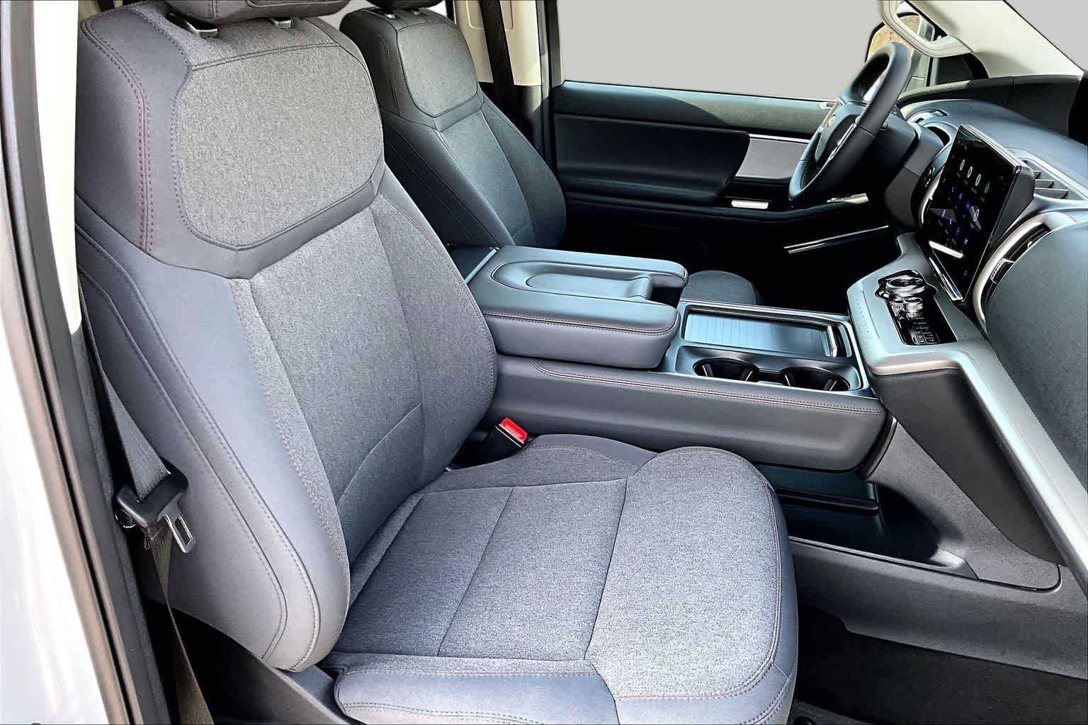 Certified 2025 Ford Expedition Active RWD image 11