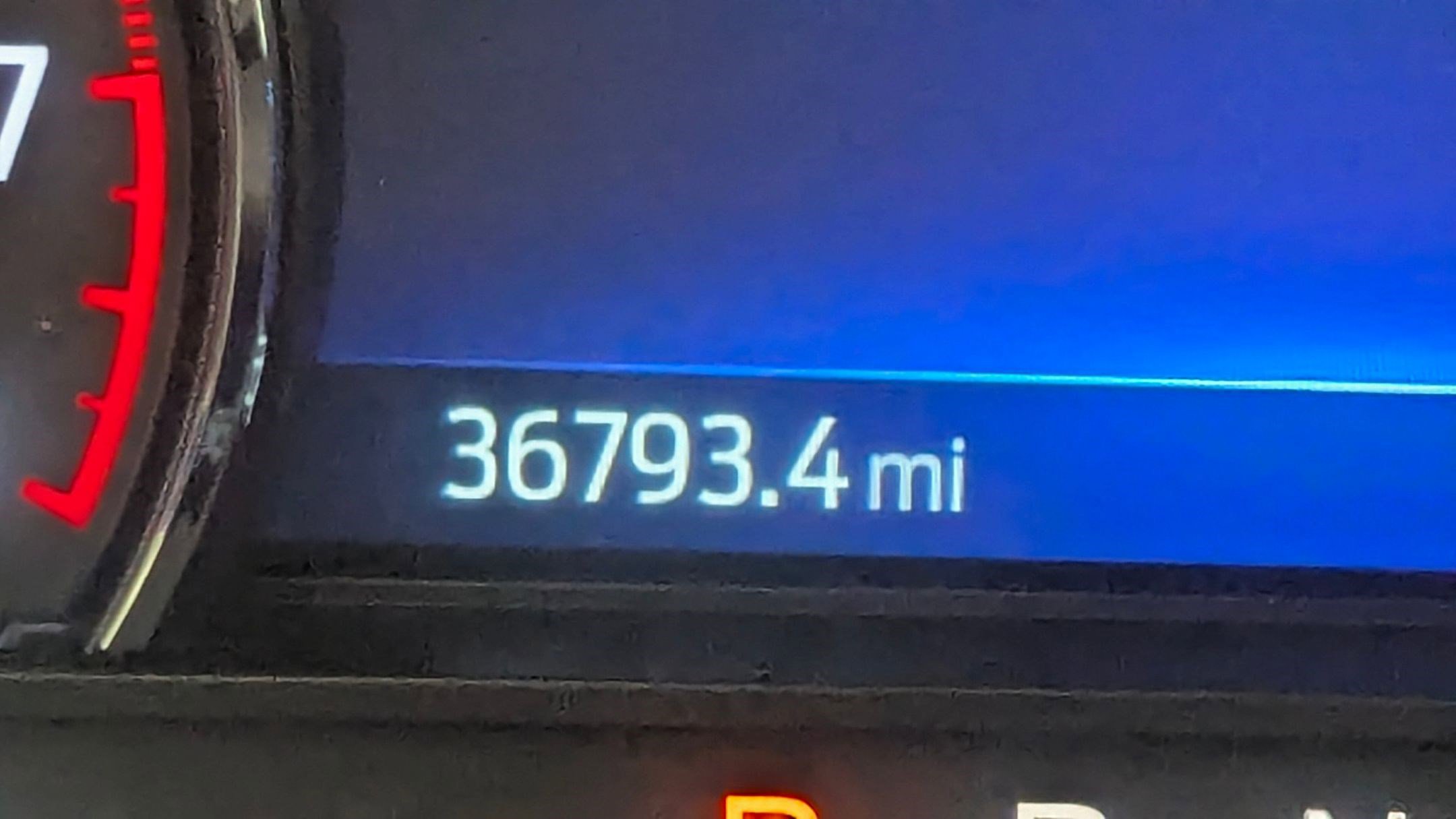 Certified 2022 Ford Explorer XLT w/ Equipment Group 202A image 18