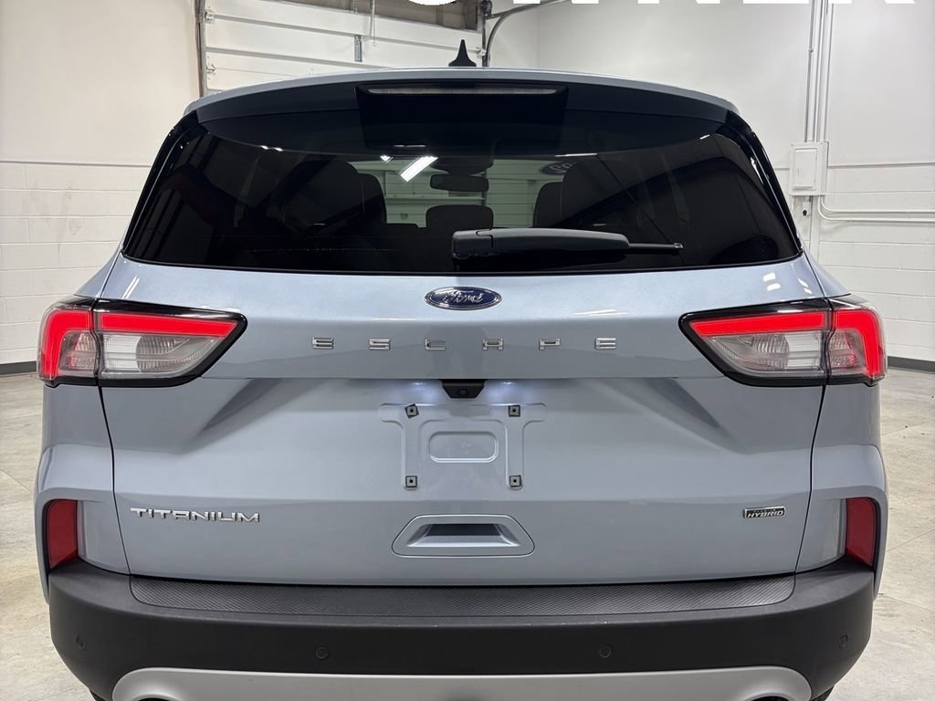Certified 2022 Ford Escape Titanium w/ Class II Trailer Tow Package FWD image 6