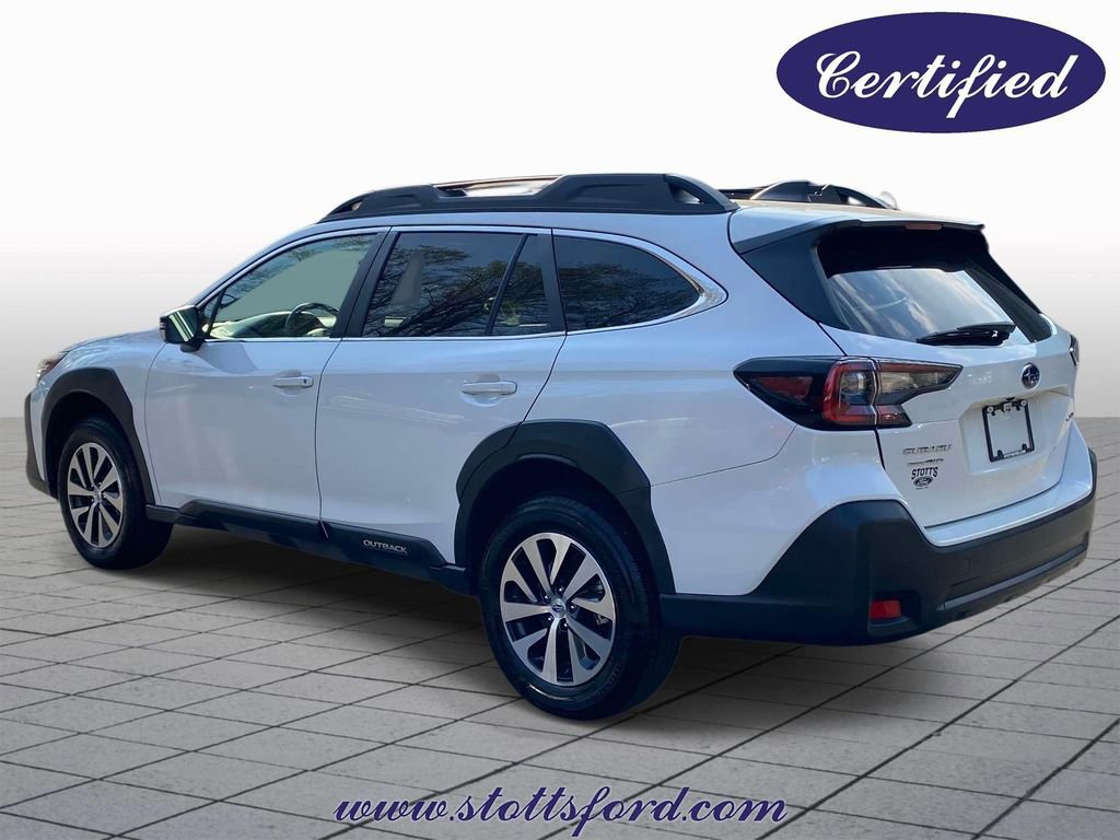 Used 2024 Subaru Outback Premium image 2