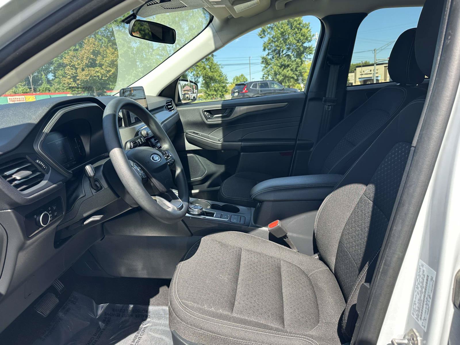 Certified 2025 Ford Escape Active AWD/4WD image 18