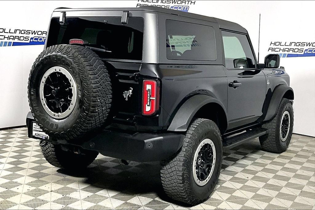 Certified 2022 Ford Bronco Outer Banks w/ Sasquatch Package AWD/4WD image 9