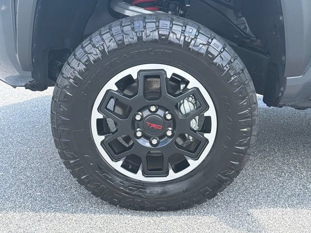 Used 2025 Toyota Tacoma TRD Off-Road AWD/4WD image 13
