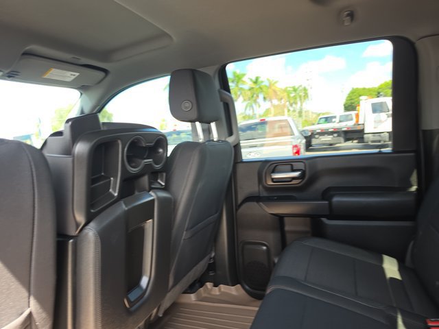 Used 2025 Chevrolet Silverado 2500 Custom w/ Custom Value Package AWD/4WD image 15