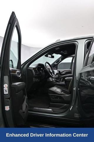 Used 2023 Chevrolet Suburban Premier AWD/4WD image 23