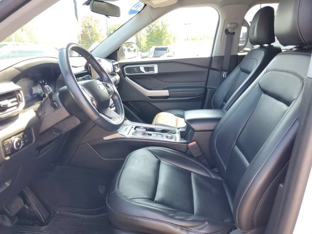 Certified 2023 Ford Explorer XLT w/ Equipment Group 202A AWD/4WD image 11