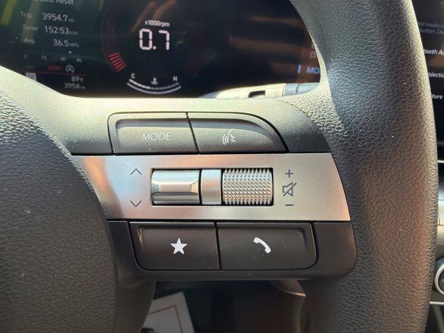 Used 2025 Hyundai Kona SE FWD image 20