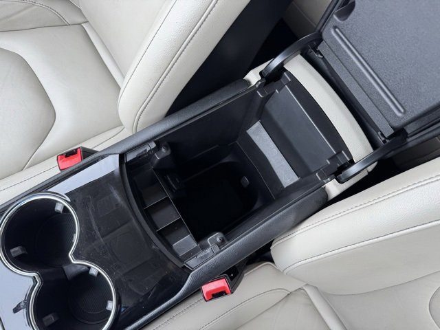 Certified 2017 Ford Edge Titanium w/ Technology Package image 28