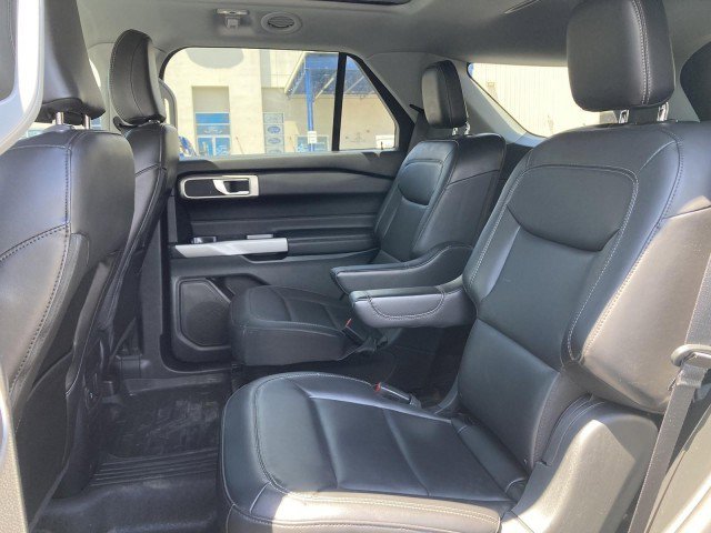 Certified 2023 Ford Explorer XLT w/ Equipment Group 202A AWD/4WD image 15