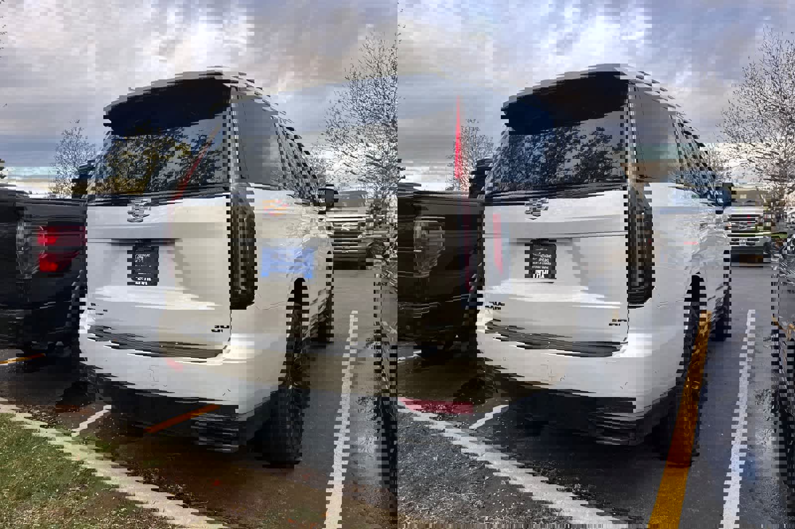 Used 2022 Cadillac Escalade Sport Platinum image 4