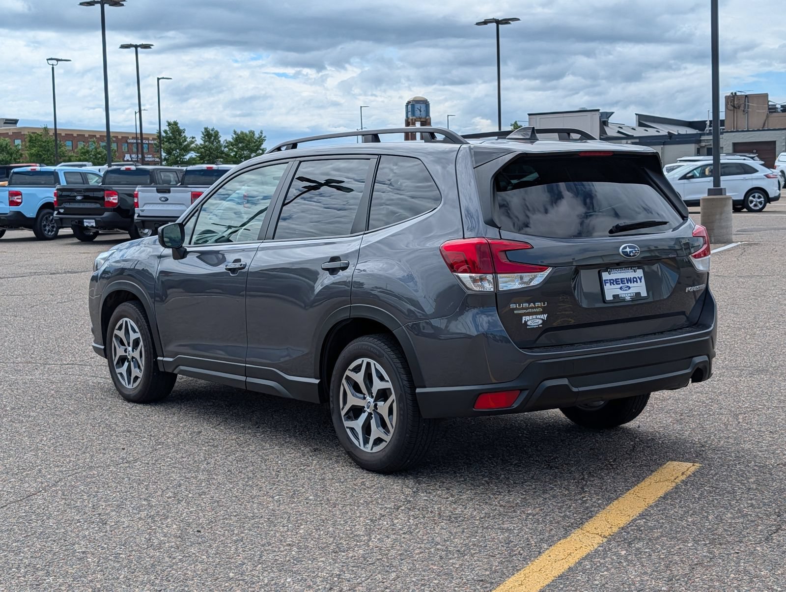 Used 2024 Subaru Forester Premium AWD/4WD image 3