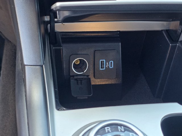 Certified 2023 Ford Explorer XLT RWD image 23