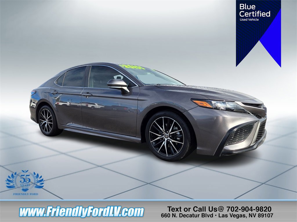 Used 2023 Toyota Camry SE image 5