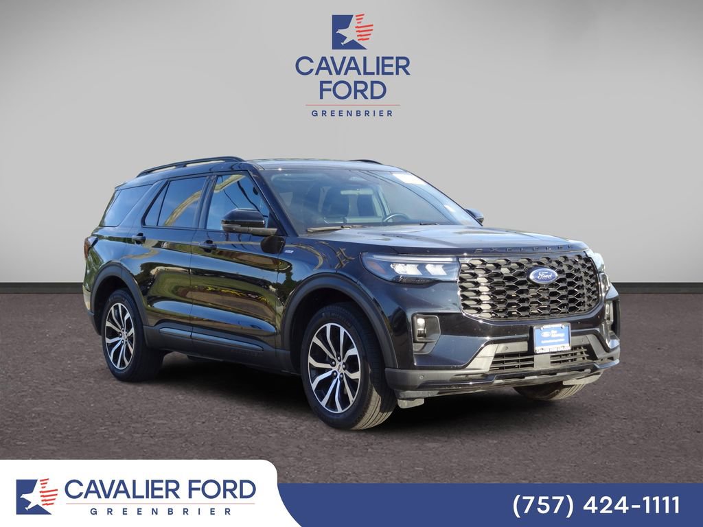 Certified 2025 Ford Explorer ST-Line AWD/4WD image 1