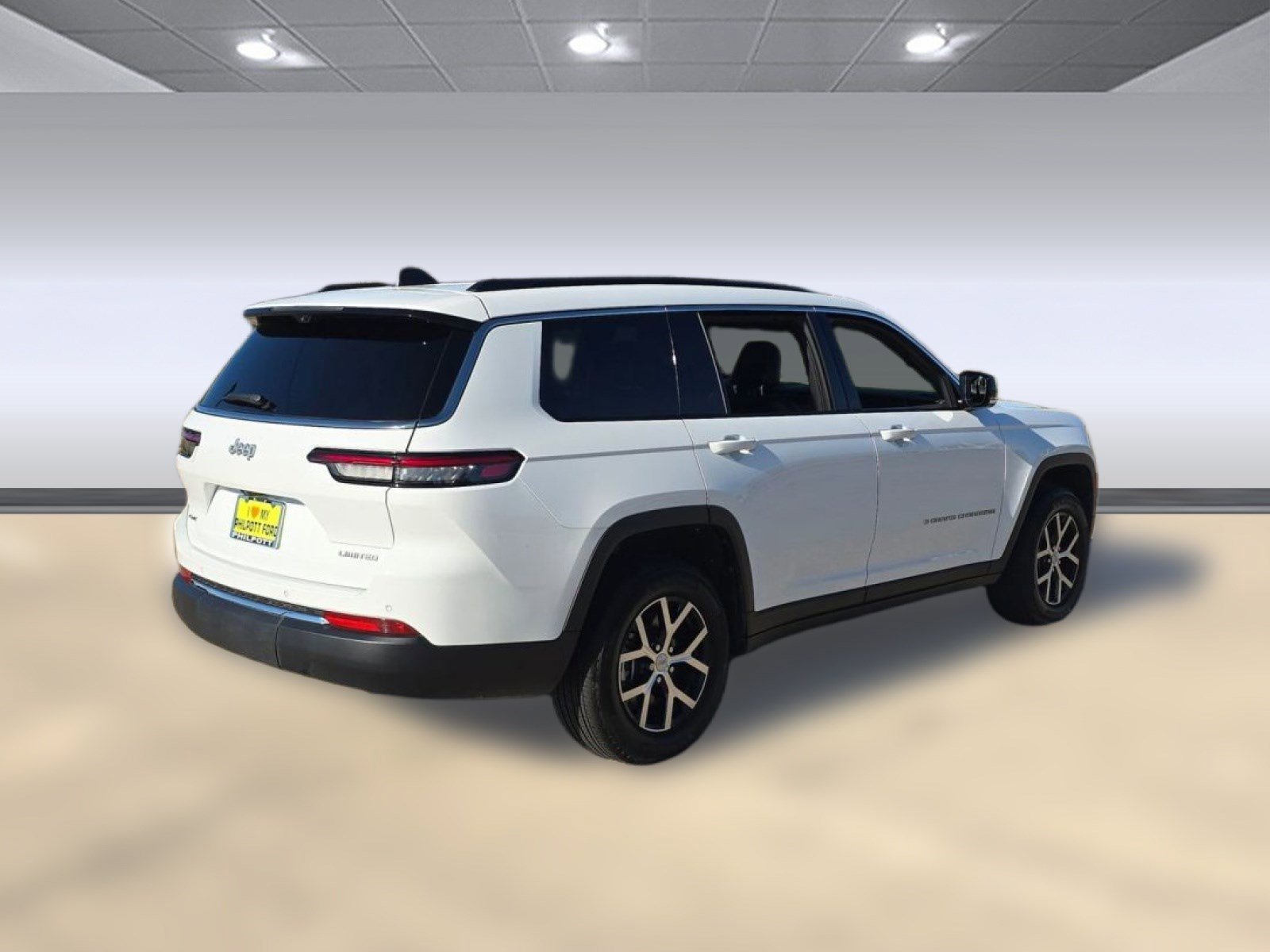 Used 2025 Jeep Grand Cherokee L Limited w/ Luxury Tech Group II image 9