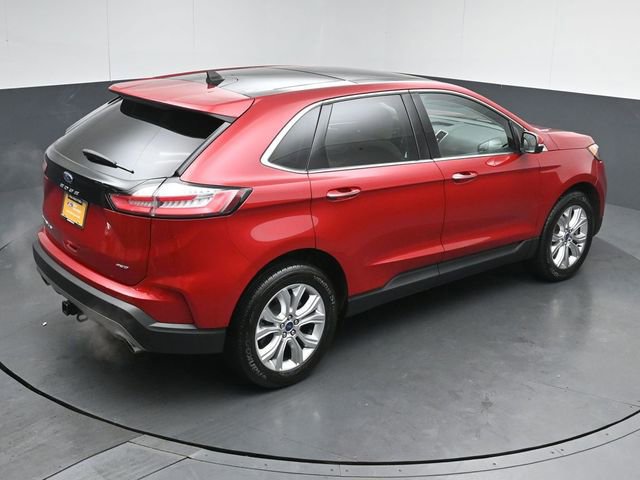 Certified 2022 Ford Edge Titanium w/ Class II Trailer Tow Package image 15