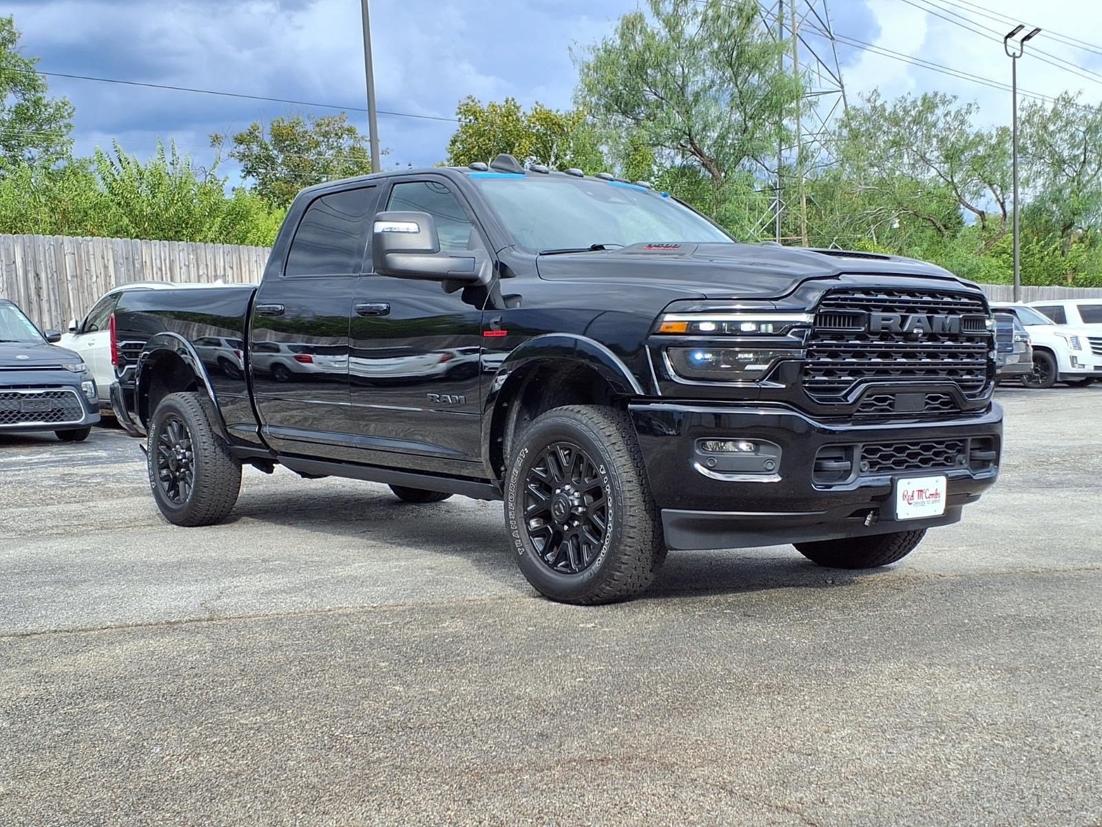 Used 2025 RAM 3500 Limited AWD/4WD image 4
