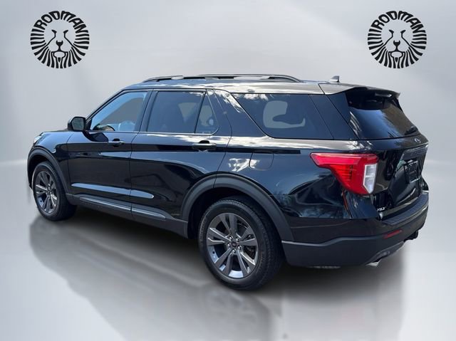 Certified 2023 Ford Explorer XLT w/ Equipment Group 202A AWD/4WD image 7