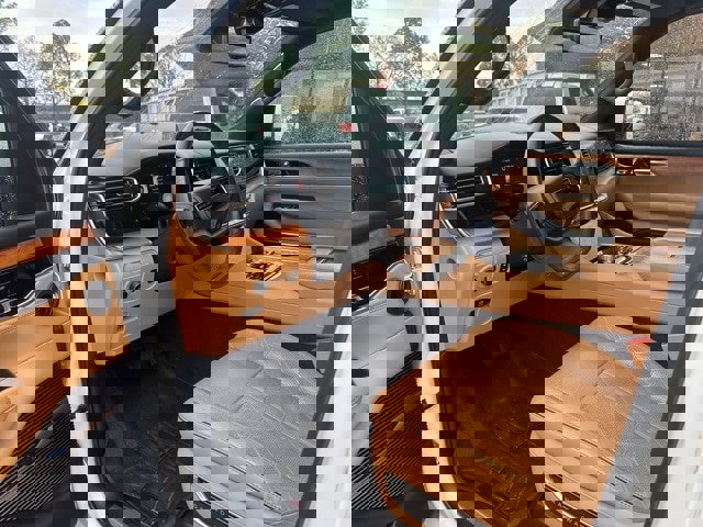 Used 2022 Jeep Grand Wagoneer Series III image 4