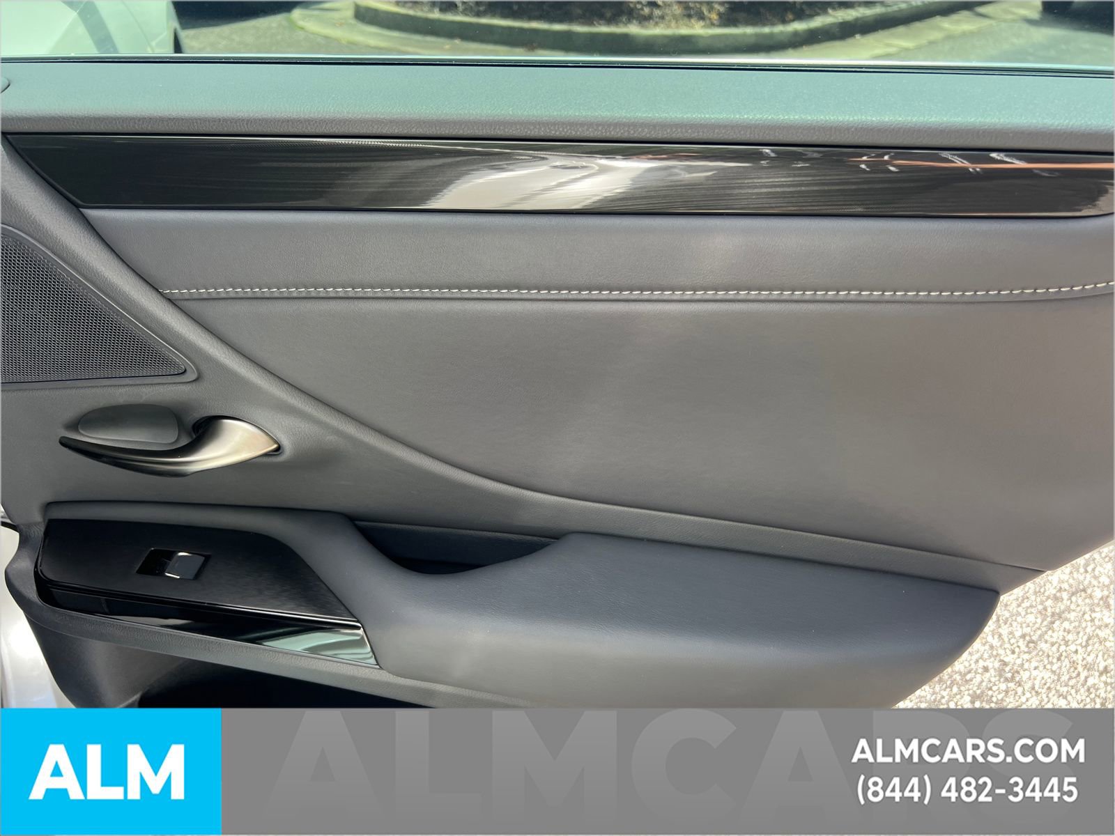 Used 2024 Lexus ES 350 w/ Accessory Package (Z1) FWD image 18