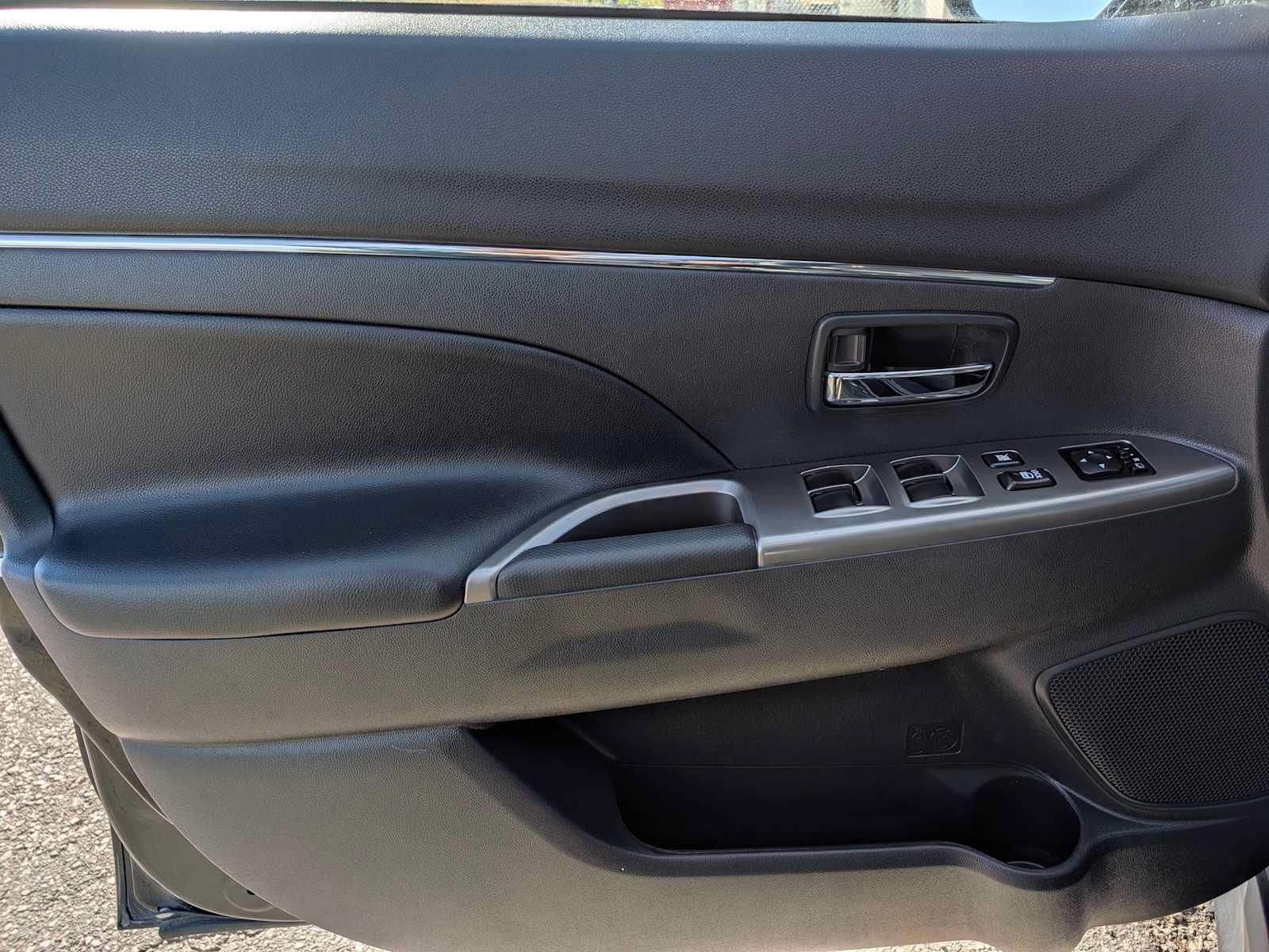 Used 2024 Mitsubishi Outlander Sport SE AWD/4WD image 14