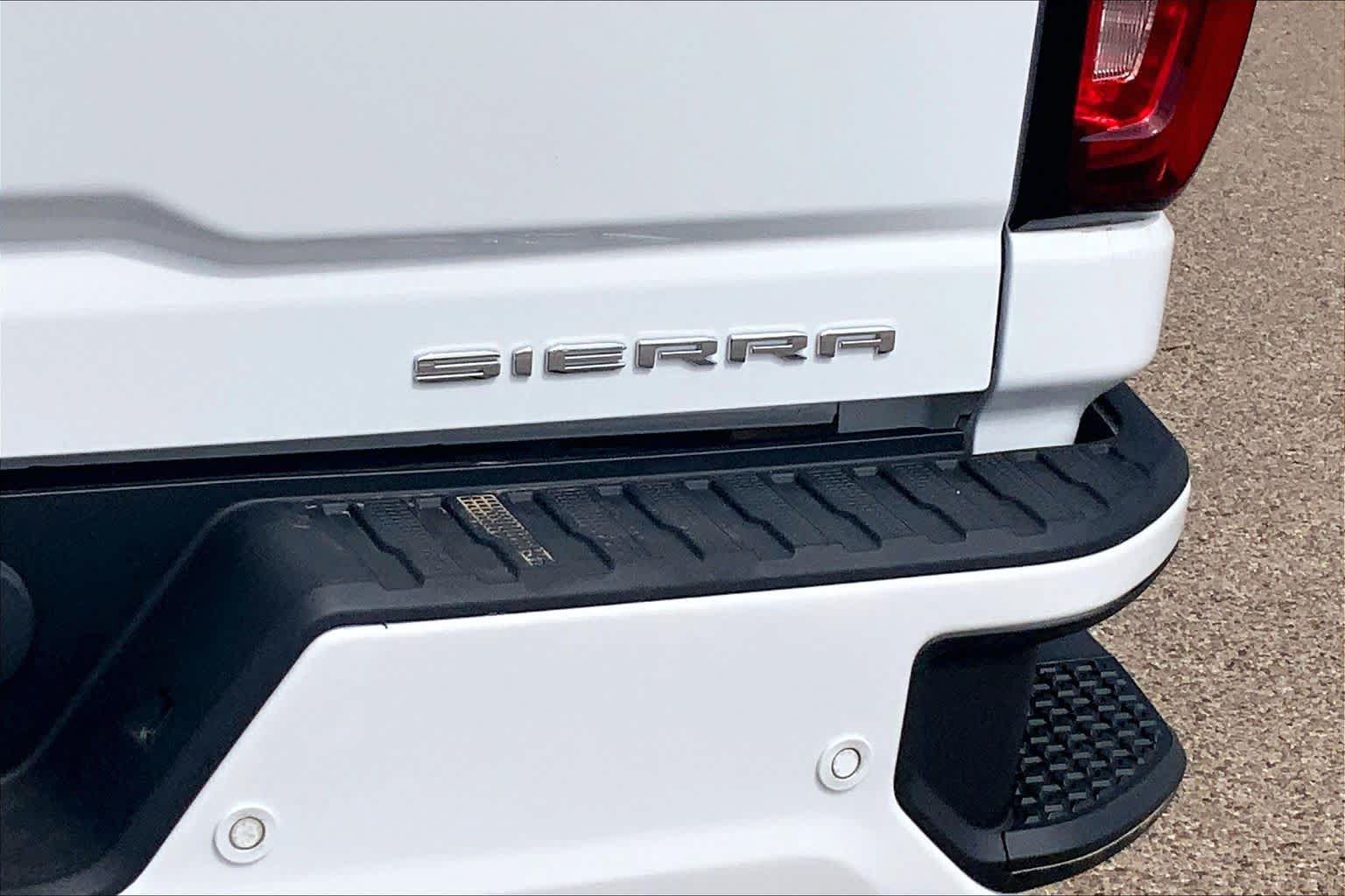 Used 2022 GMC Sierra 2500 Denali w/ Denali Ultimate Package AWD/4WD image 9