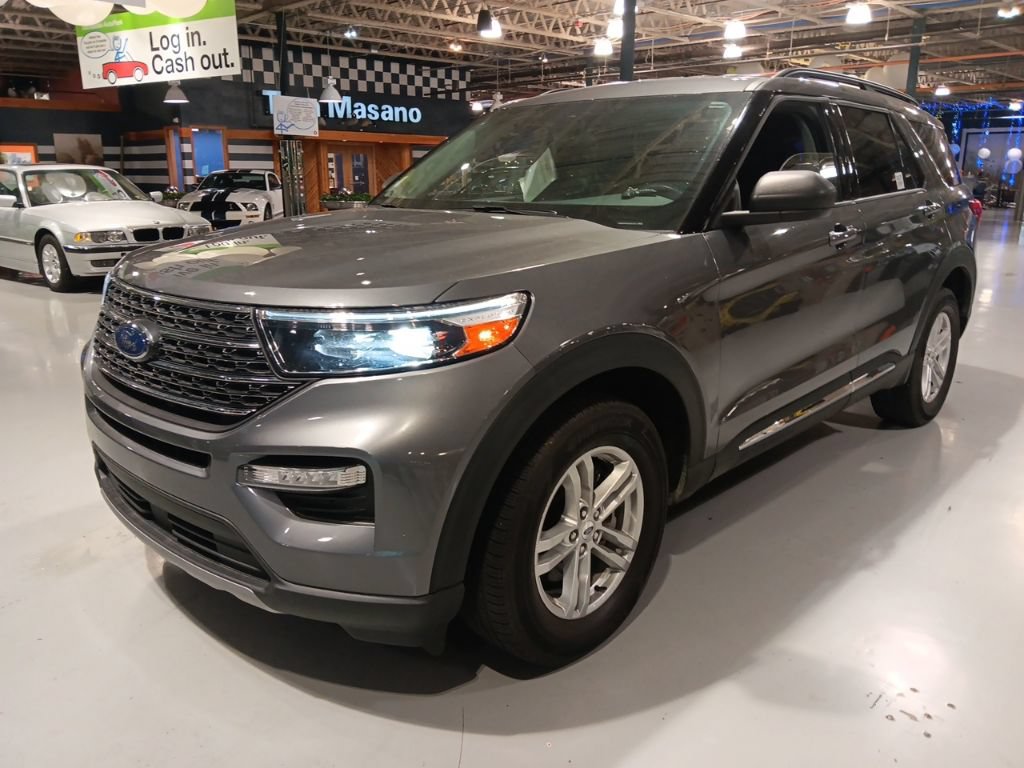 Certified 2023 Ford Explorer XLT w/ Equipment Group 202A AWD/4WD image 6