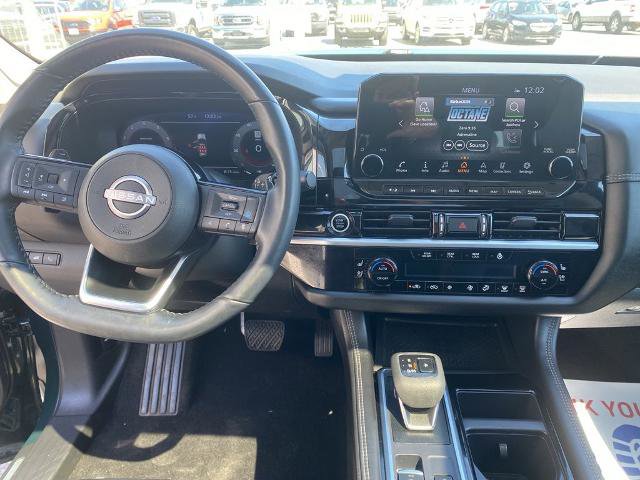 Used 2024 Nissan Pathfinder Platinum w/ Cargo Package AWD/4WD image 24