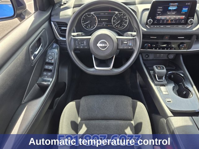 Used 2024 Nissan Rogue SV FWD image 11
