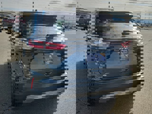 Certified 2022 Ford Edge SEL w/ Convenience Package image 2