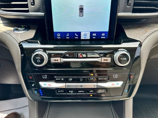 Certified 2021 Ford Explorer Platinum w/ Equipment Group 601A AWD/4WD image 74