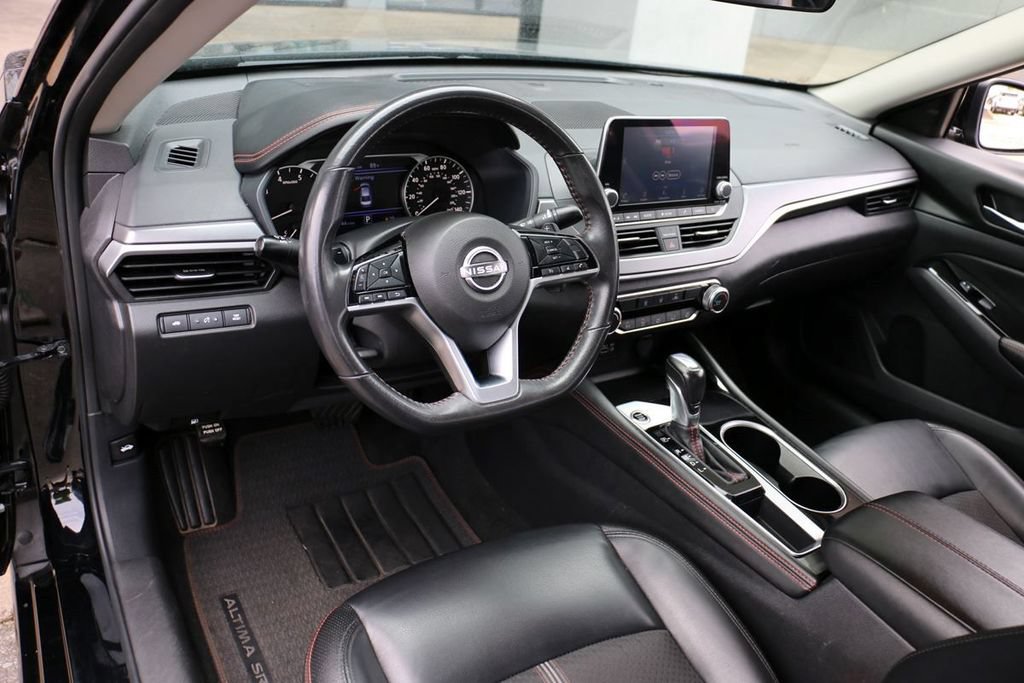 Used 2024 Nissan Altima 2.5 SR FWD image 17