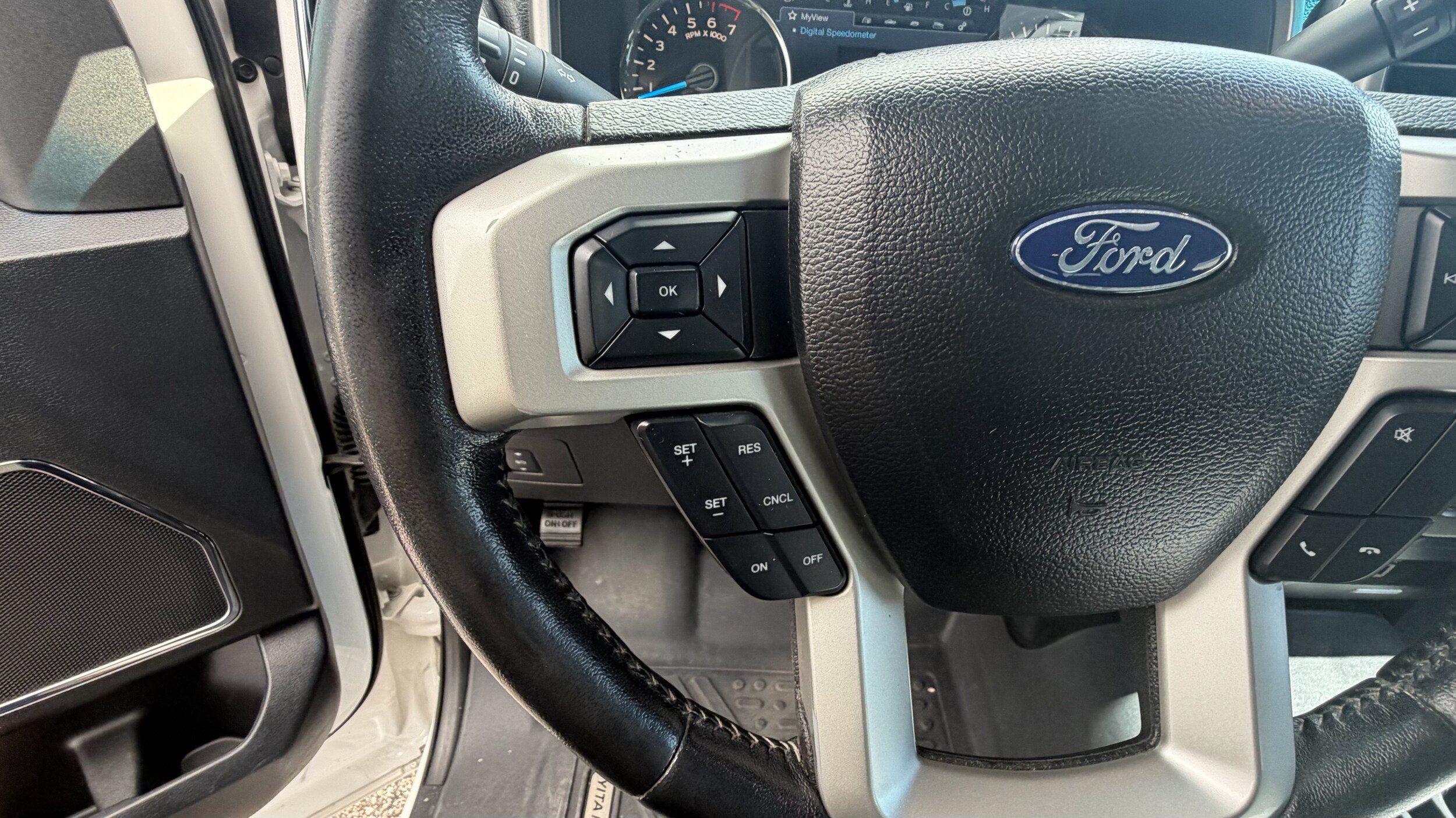 Certified 2017 Ford F150 Lariat AWD/4WD image 30