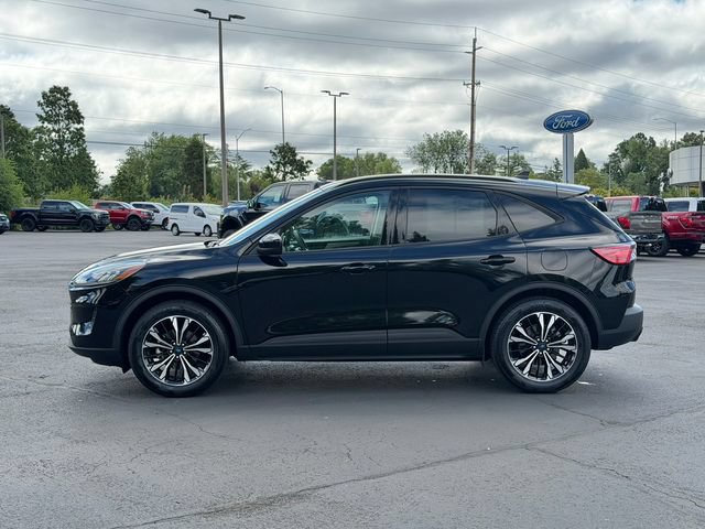 Certified 2022 Ford Escape SE w/ SE Sport Appearance Package AWD/4WD image 7