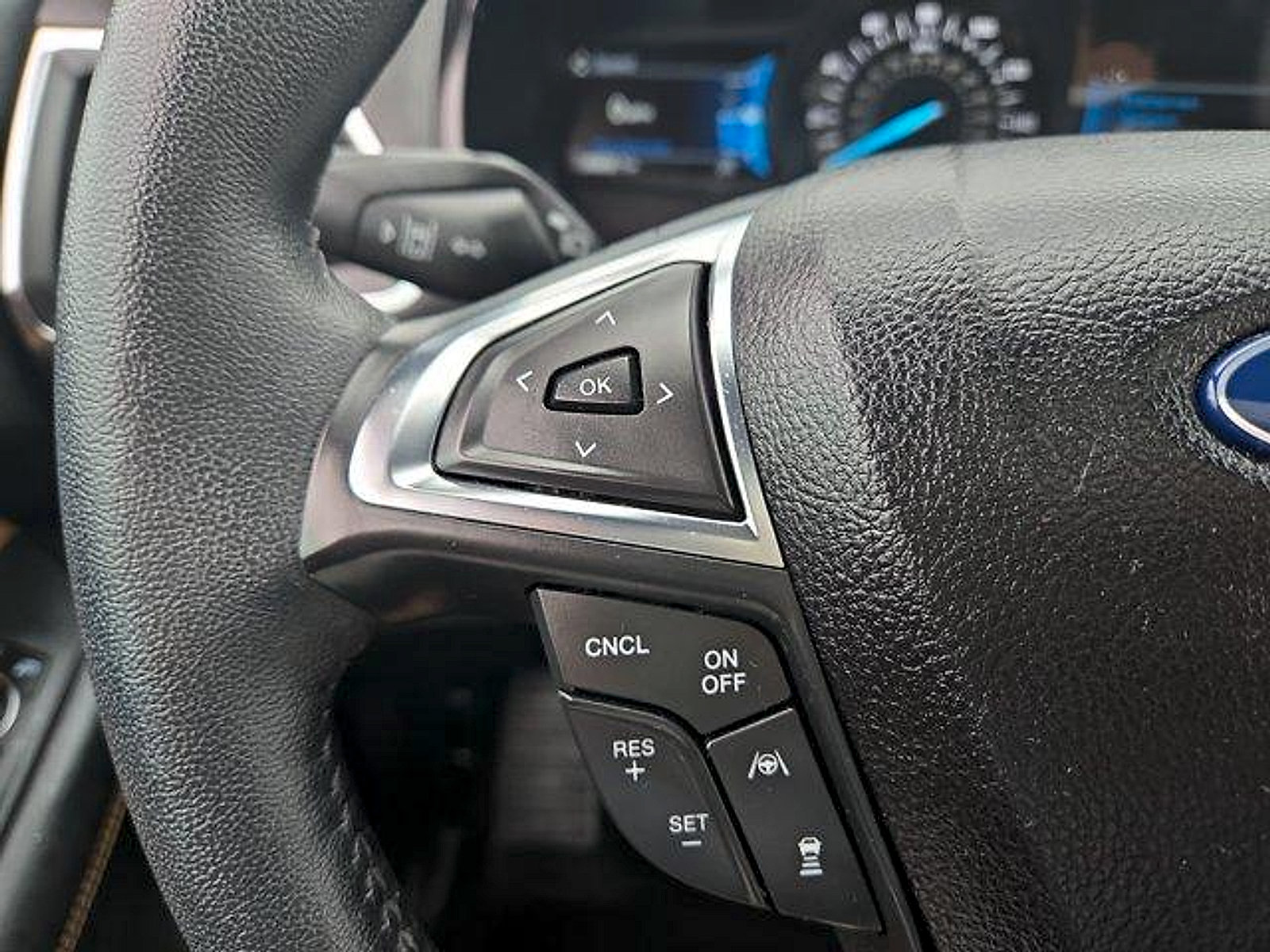Certified 2024 Ford Edge Titanium w/ Titanium Elite Package AWD/4WD image 14
