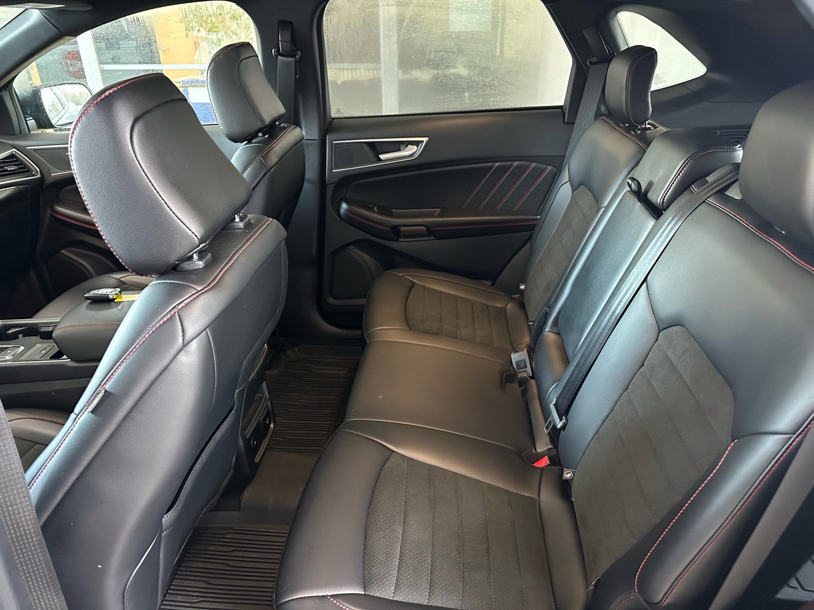 Certified 2024 Ford Edge ST-Line w/ Class II Trailer Tow Package image 21