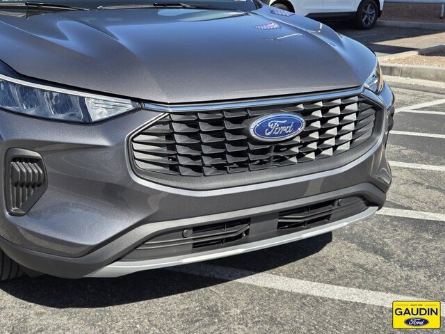 Certified 2024 Ford Escape Active w/ Tech Pack #1 FWD image 2