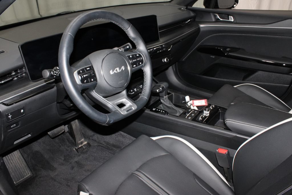 Used 2025 Kia K5 GT-Line w/ GT-Line Premium Package AWD/4WD image 21