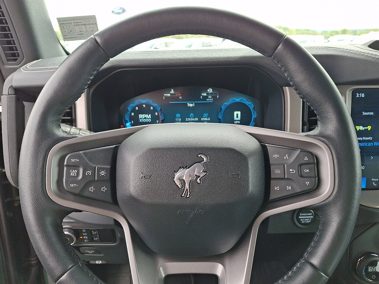 Certified 2025 Ford Bronco Outer Banks AWD/4WD image 19