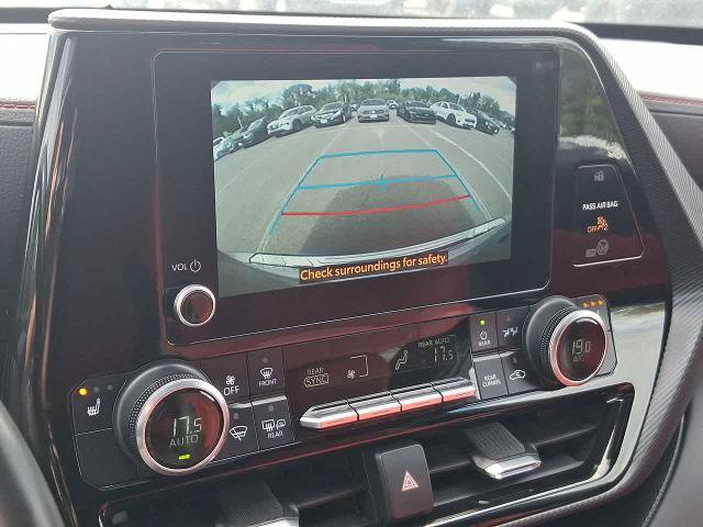 Used 2023 Toyota Highlander L AWD/4WD image 21