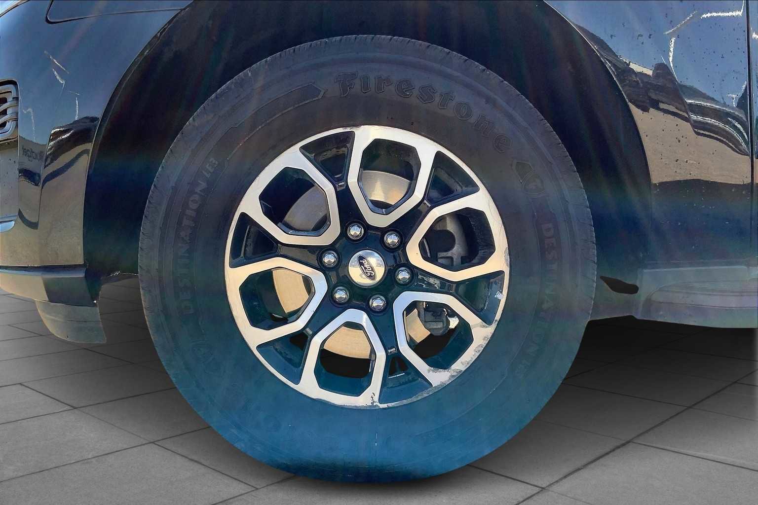 Certified 2024 Ford Expedition Max XLT image 12