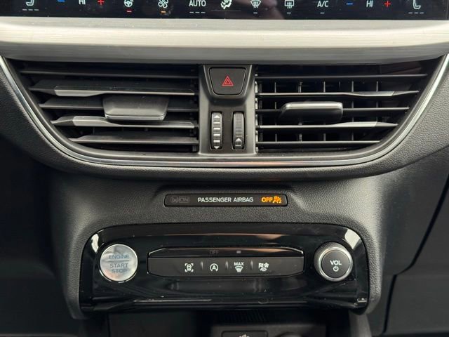 Certified 2025 Ford Escape Platinum image 17