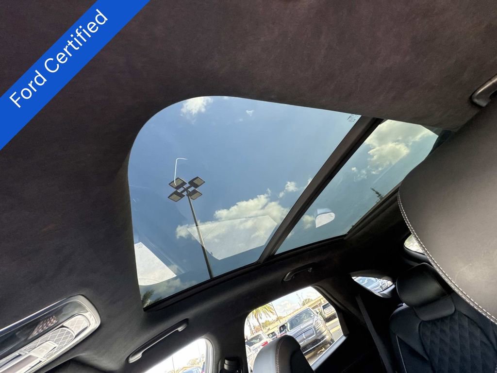 Used 2025 Genesis GV70 3.5T Sport w/ Sport Advanced Package image 29