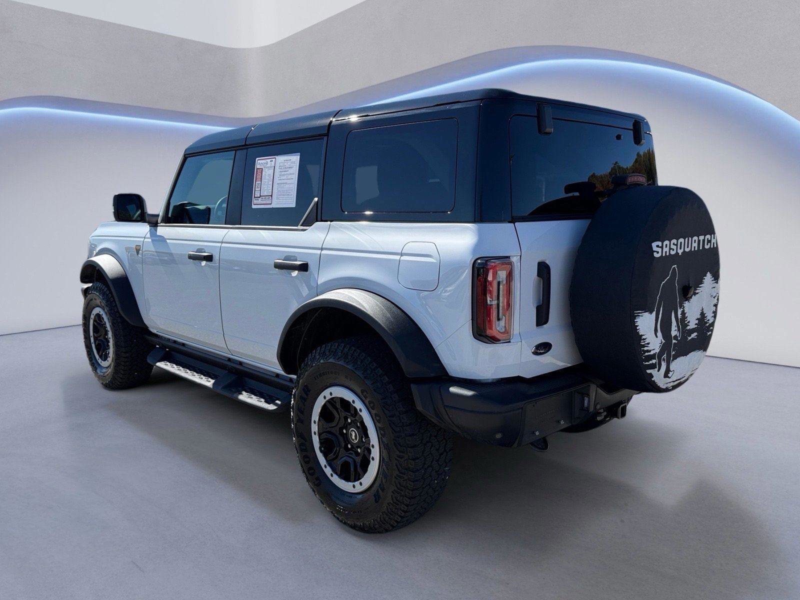 Certified 2025 Ford Bronco Badlands image 3